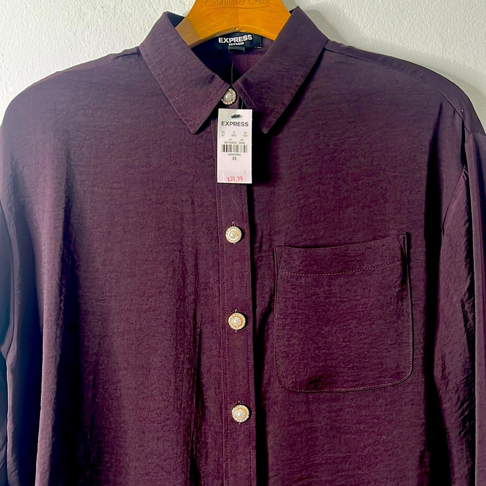 NWT, Express XS boyfriend lilac long sleeve blouse.